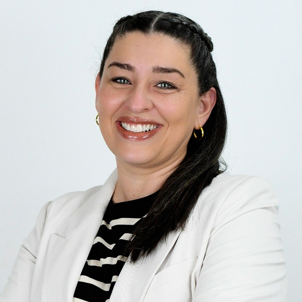 María T. Buroz
